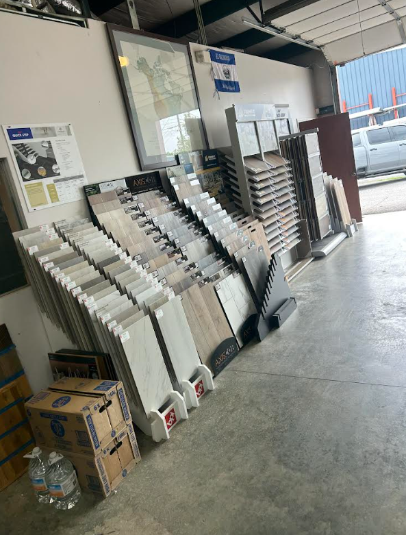 Warehouse flooring displays